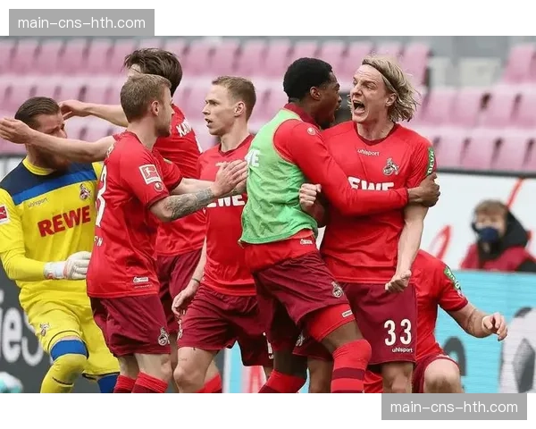 科隆vs美因茨赛前发布会，双方主帅均强调保级战重要性。